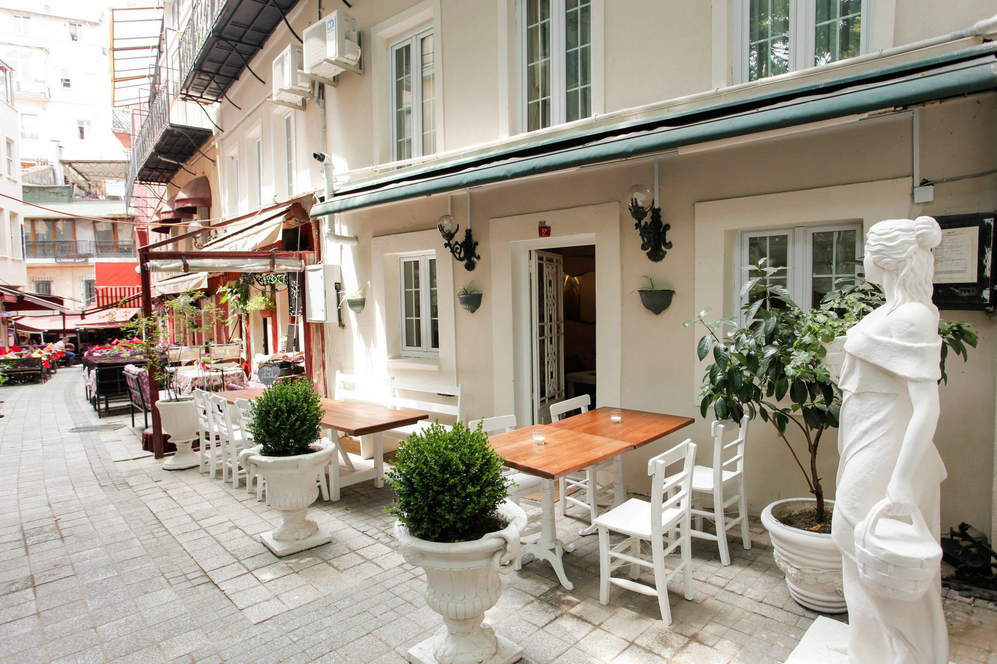The Loft Istanbul Hotel Exterior photo